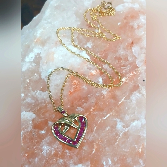 Premium Quality Danburry Mint 'A Dozen Rubies'  Heart .925/ GldPendant Necklace - Picture 2 of 5